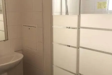 아파트 Nid Douillet Pour 6p - St Denis * *